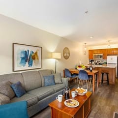 LuxStayUSA | Poolview Panorama {AS 239}