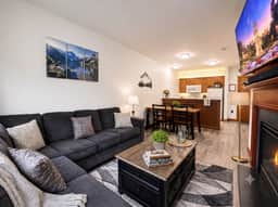 LuxStayUSA | Poolview  (AS 141) - Image 3