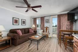 LuxStayUSA | ML 345 Ski In/Out| Village Ski Lifts| Free Parking - Image 3