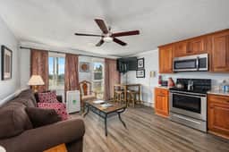 LuxStayUSA | ML 345 Ski In/Out| Village Ski Lifts| Free Parking - Image 4
