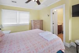 LuxStayUSA | Fitzgerald & Hemingway Oceanfront - 4x4 OBX - Image 3