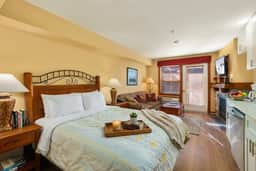 LuxStayUSA | HH314 Hot tub| Firepl| Ski in/out| Village - Image 5
