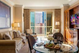7th Flr MGM Signature 1Bed| Strip View| - Image 4