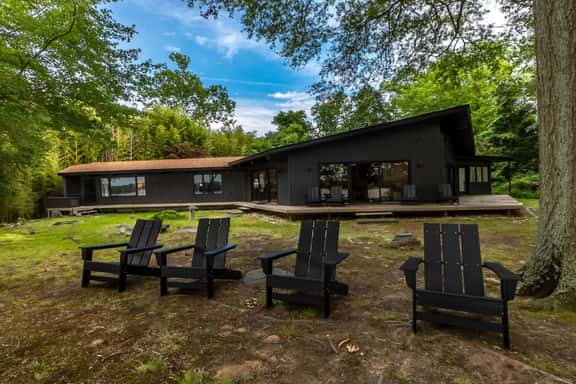 Haiku River House - Image 1