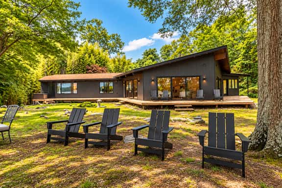 Haiku River House - Image 1