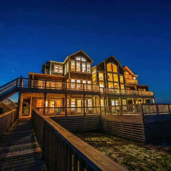 The Hemingway Oceanfront - Weddings, Retreats & Celebrations - Image 1
