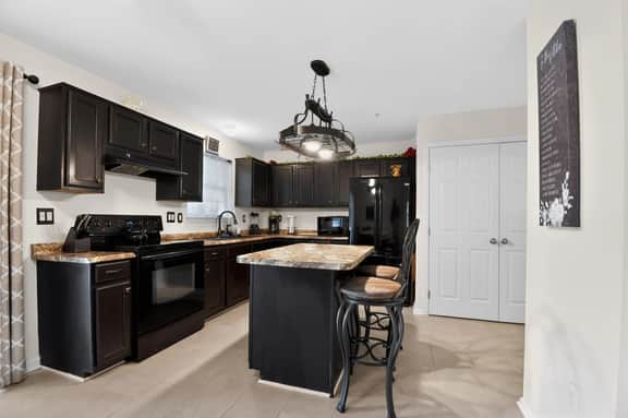 Elizabeth Place - Image 4
