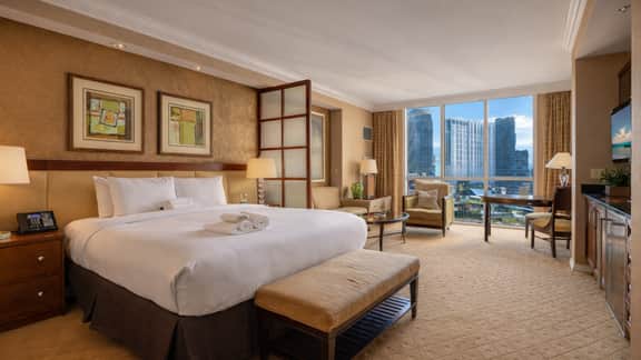 11th Floor MGM Signature Studio:Strip View, No Fee - Image 3