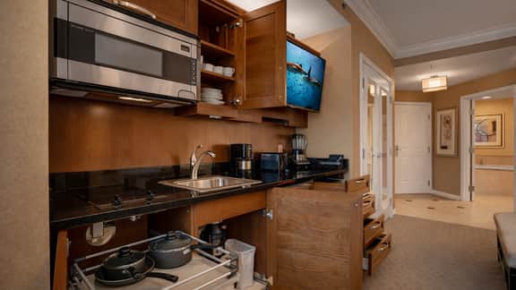 11th Floor MGM Signature Studio:Strip View, No Fee - Image 5