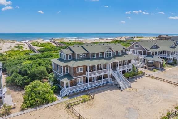 LuxStayUSA | Hemingway Oceanfront – 4x4 OBX - Image 2