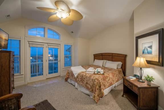 The Hemingway Oceanfront - Outerbanks - Image 3