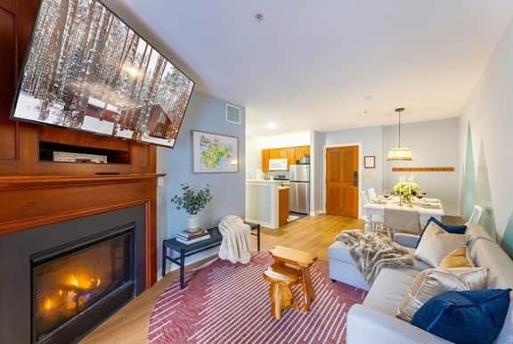 LuxStayUSA | Poolview Hearthstone (AS 125) - Image 3