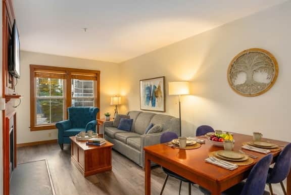 LuxStayUSA | Poolview Panorama {AS 239- 241} - Image 4