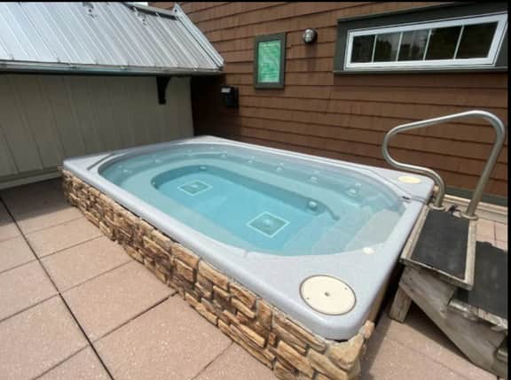 LuxStayUSA | HH207 Hot tub| Firepl| Ski in/out| Village - Image 5