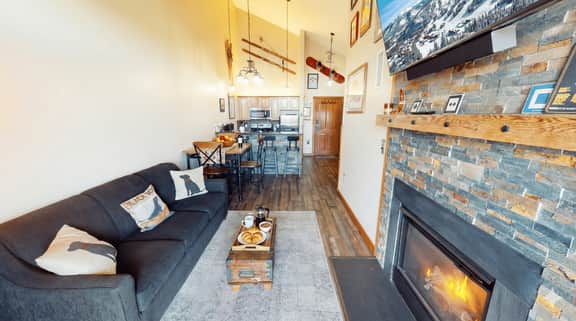 LuxStayUSA | Ballhooter Skyline Penthouse(AS 434) - Image 2