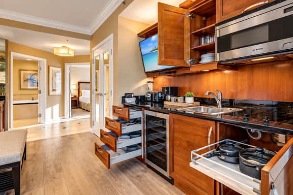 7th Flr MGM Signature Studio| Strip View| No Fee - Image 3