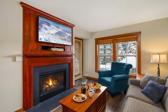 LuxStayUSA | Poolview Panorama {AS 239- 241} - Image 1