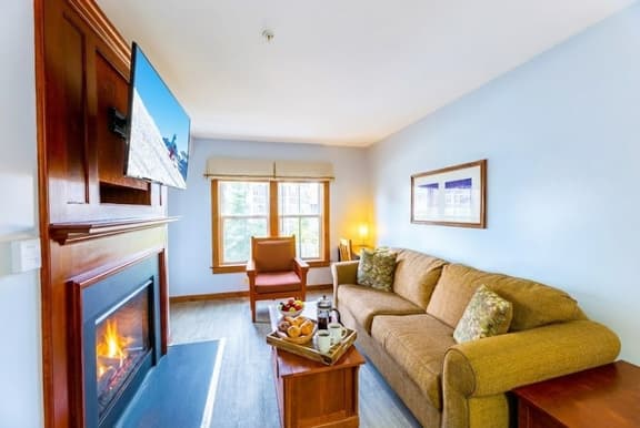 LuxStayUSA | Poolview Crest (AS 241) - Image 1