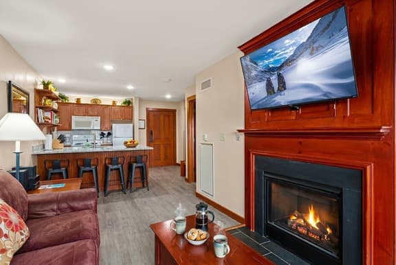 LuxStayUSA | Poolview Serenity(AS 326) - Image 1