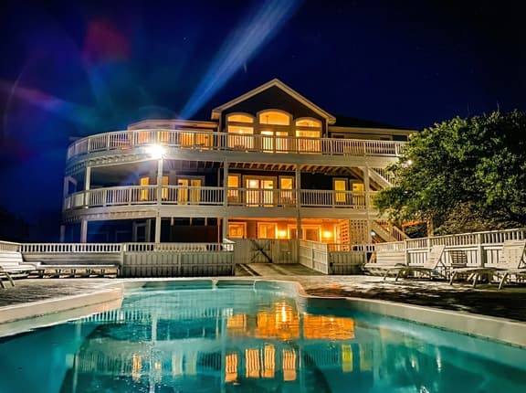 LuxStayUSA | The Fitzgerald Oceanfront-OBX - Image 1
