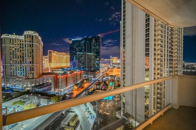 MGM Signature Unit 701: Strip Views, Private Balcony, No Resort Fees