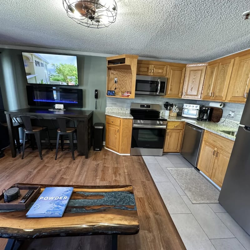 LuxStayUSA | ML 308 Ski In/Out| Ballhooter View| Free Parking